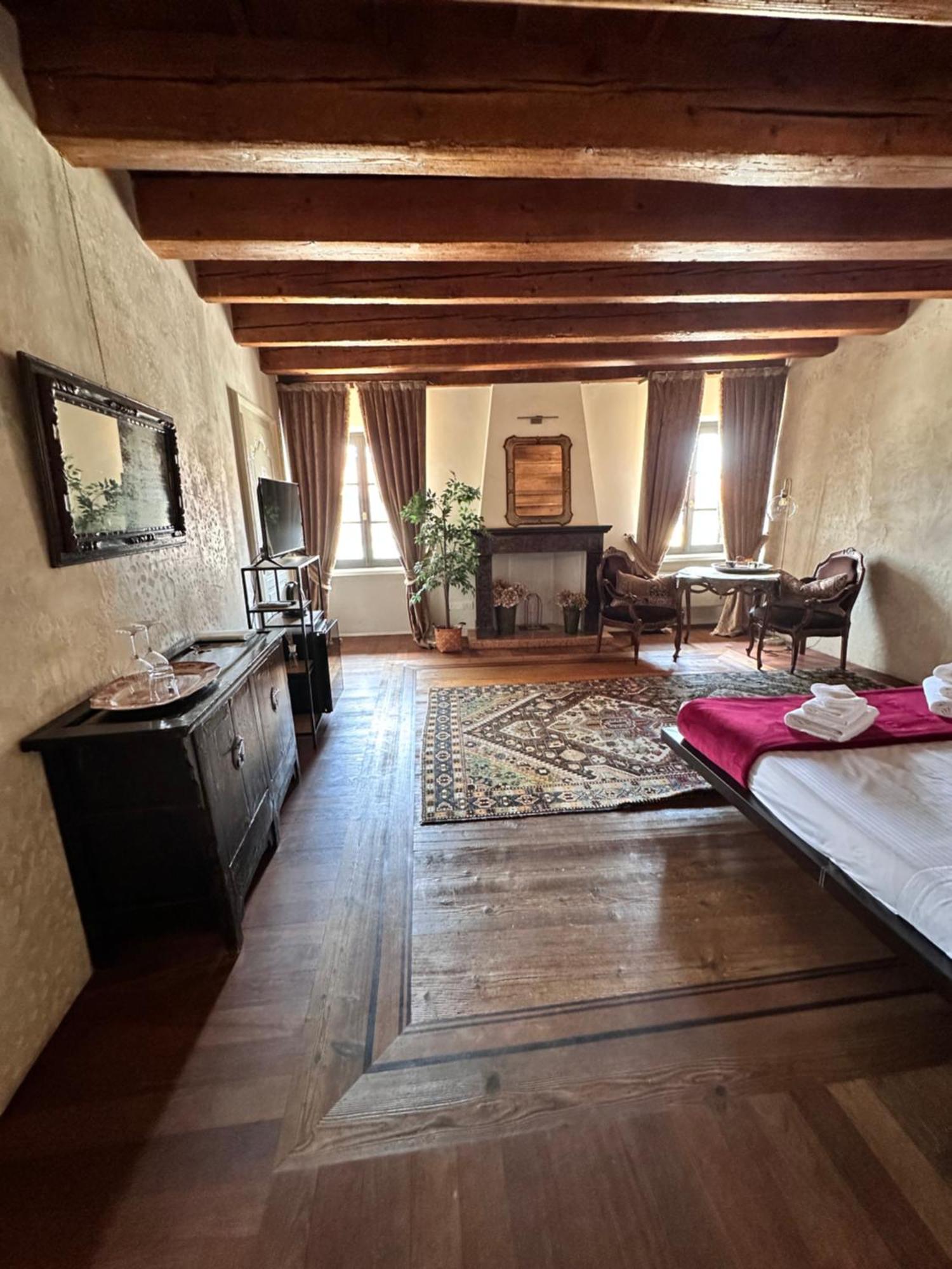 Truly Verona - Delle Erbe Suites ภายนอก รูปภาพ