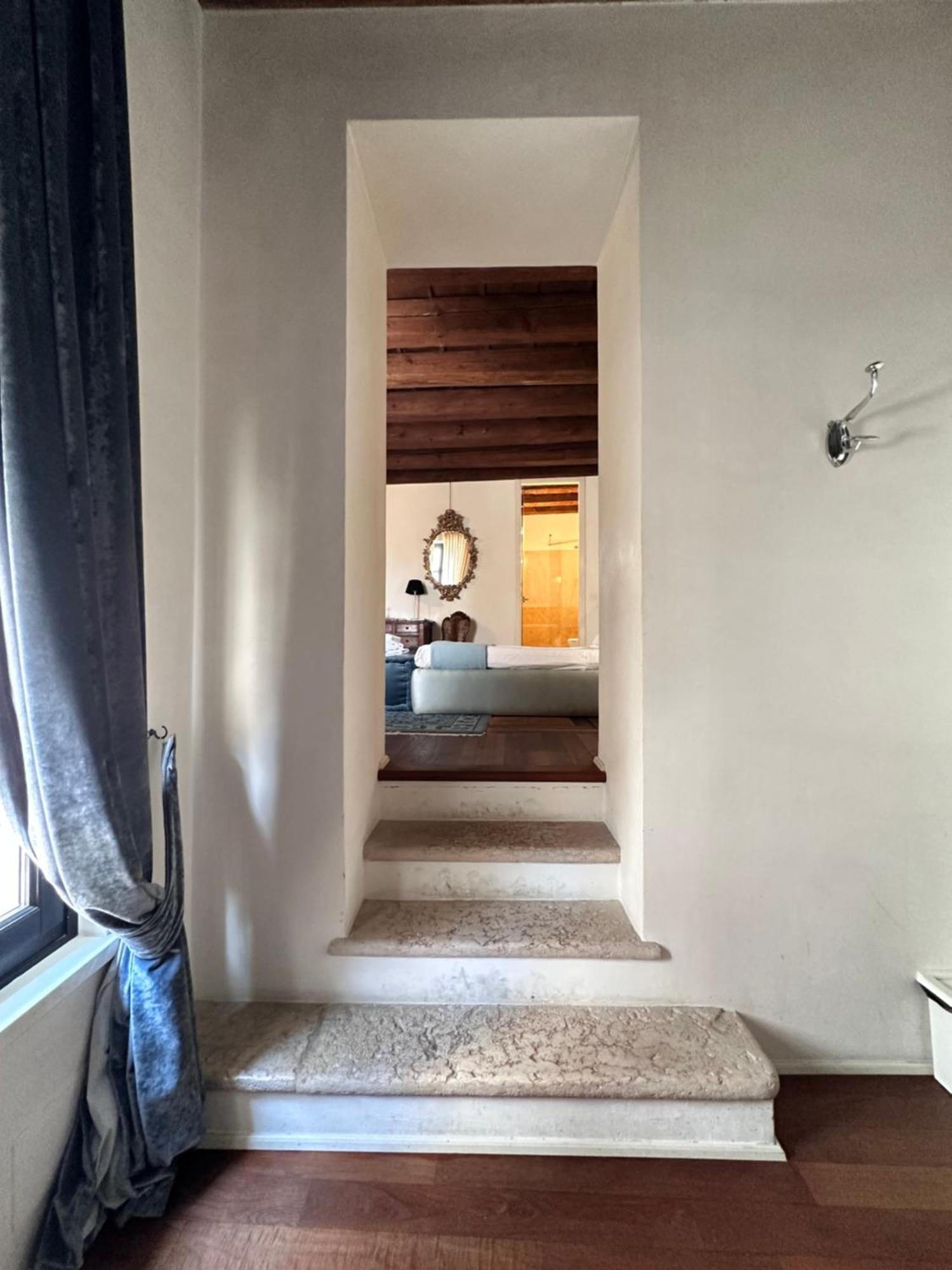 Truly Verona - Delle Erbe Suites ภายนอก รูปภาพ