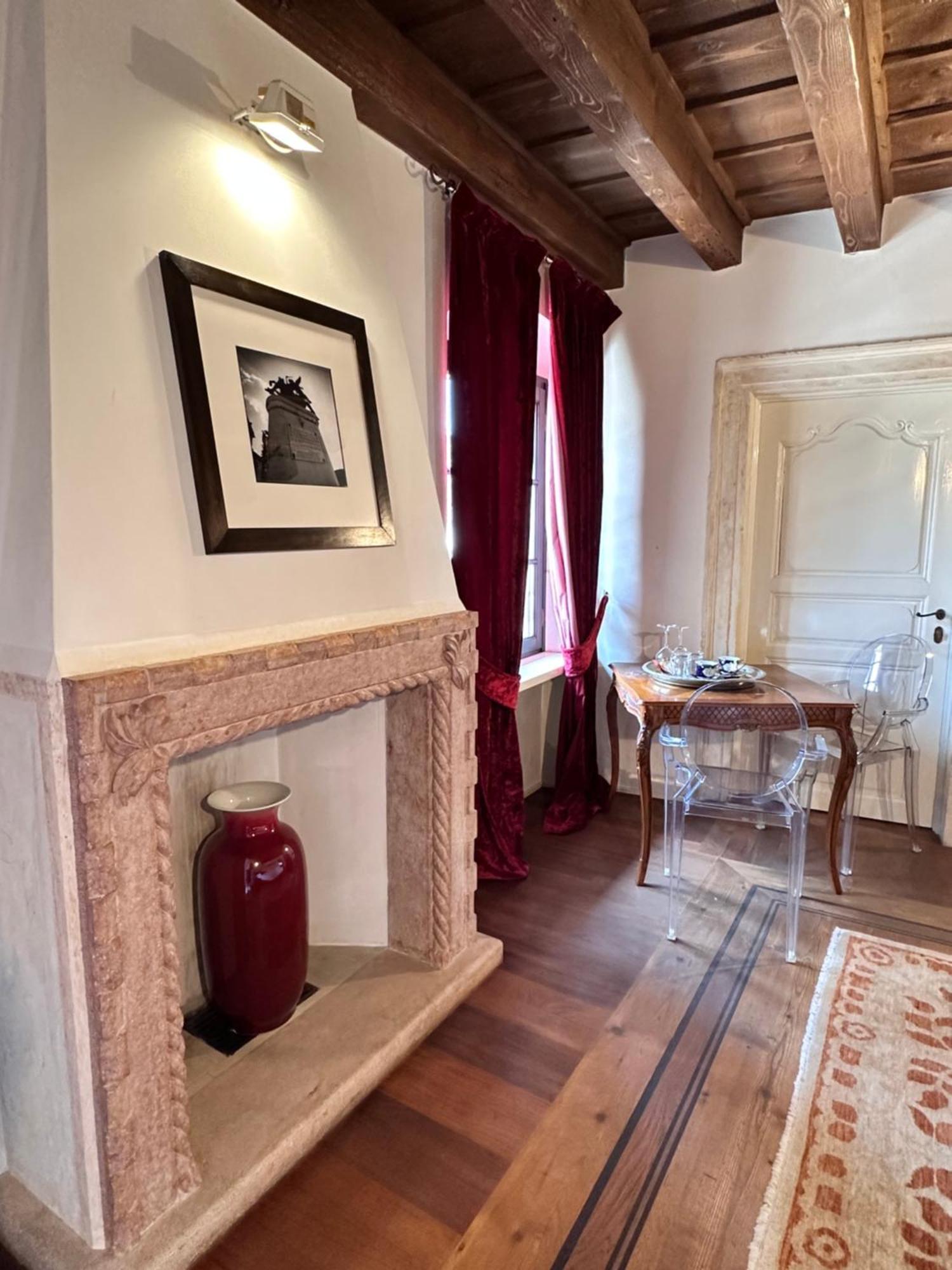 Truly Verona - Delle Erbe Suites ภายนอก รูปภาพ