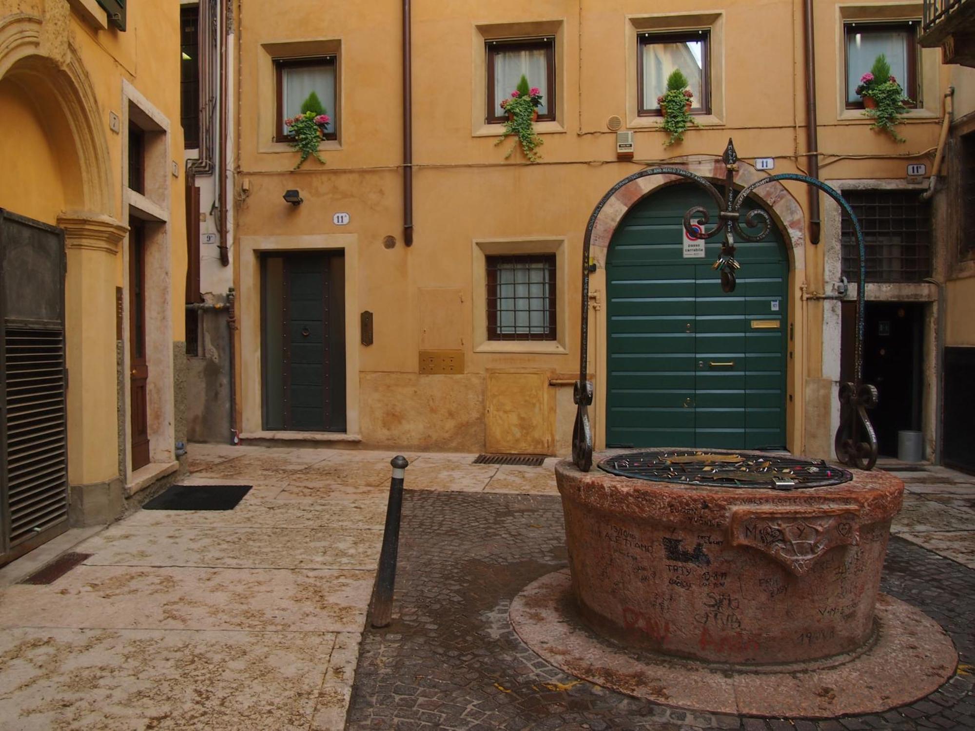 Truly Verona - Delle Erbe Suites ภายนอก รูปภาพ