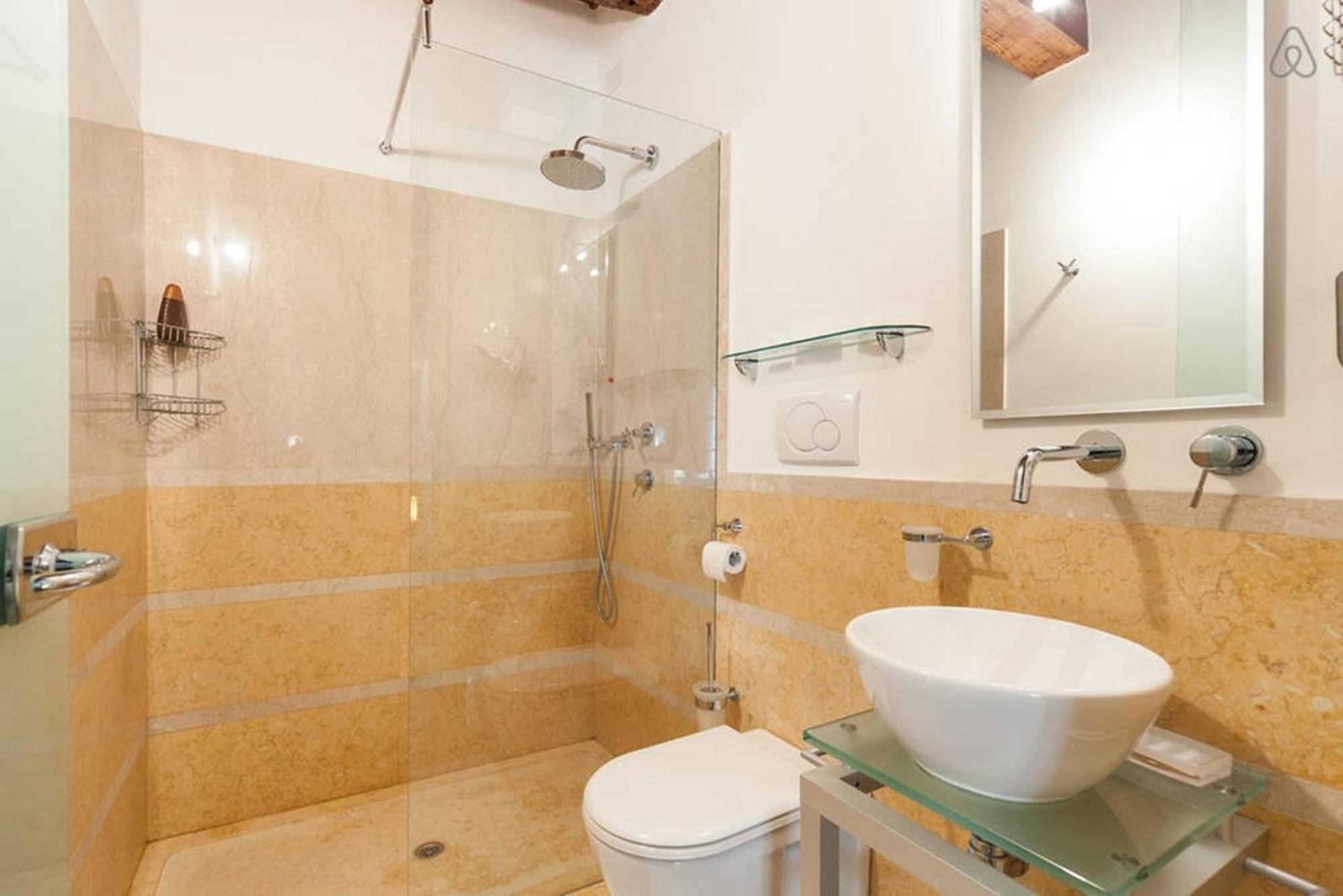 Truly Verona - Delle Erbe Suites ภายนอก รูปภาพ